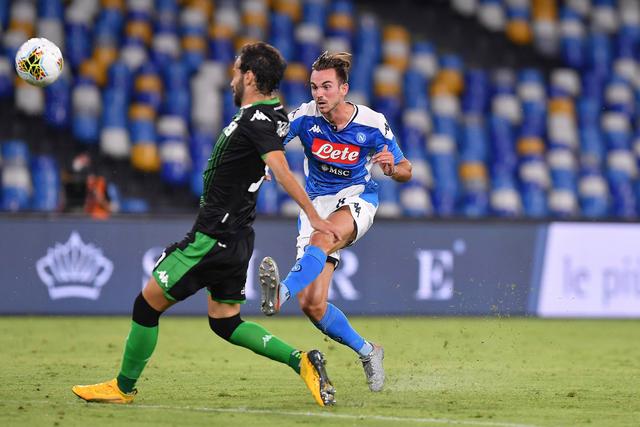 官宣:鹈鹕提前续约阿尔瓦拉多 新合同2年900万